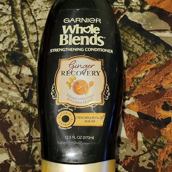 Garnier whole blends conditioner - Picture 1 of 2